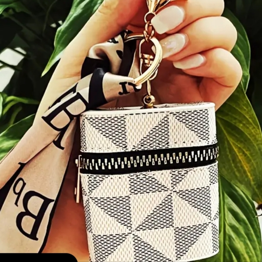 Mini Bag Charm... NWT - Picture 1 of 4